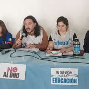 Los docentes bonaerenses repudiaron las medidas y recortes presupuestarios en Educación